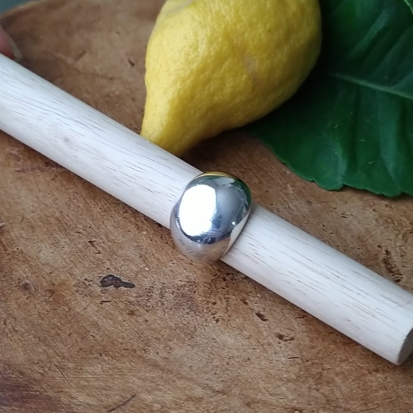 Barse Thai Dome Ring sz 7 - Picture 1 of 7